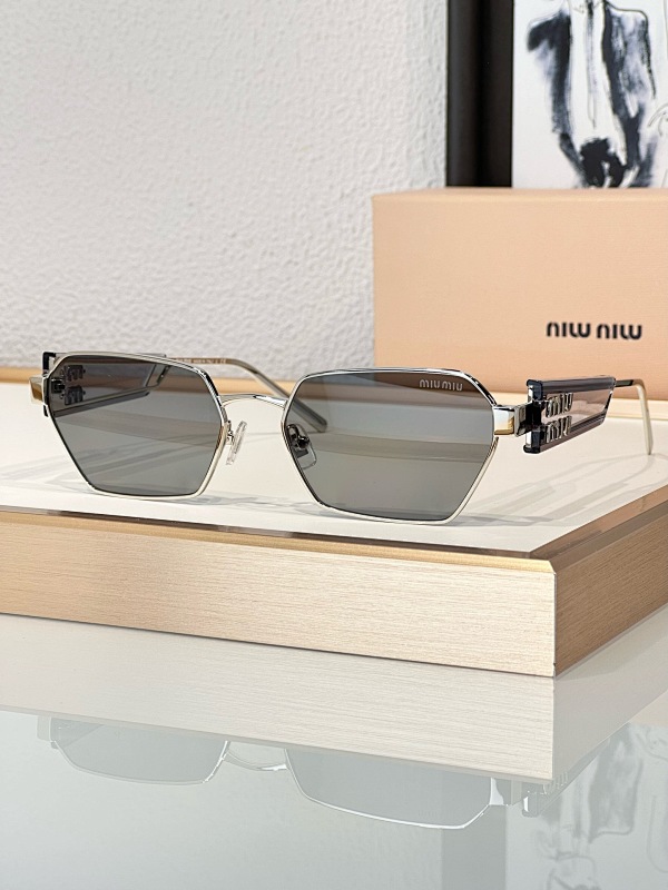 Miumiu SMU53W-165768664