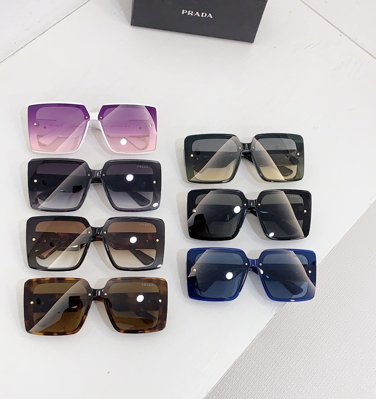 Prada PR136
