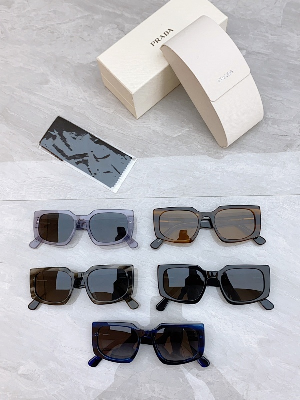 Prada SPR6031