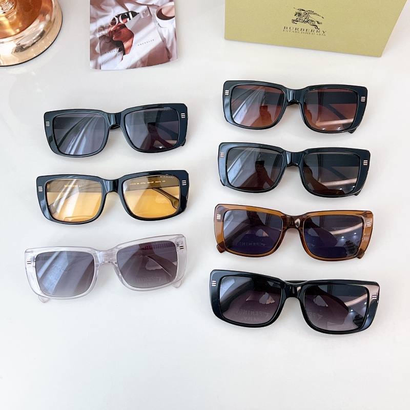 Burberry BE4376U