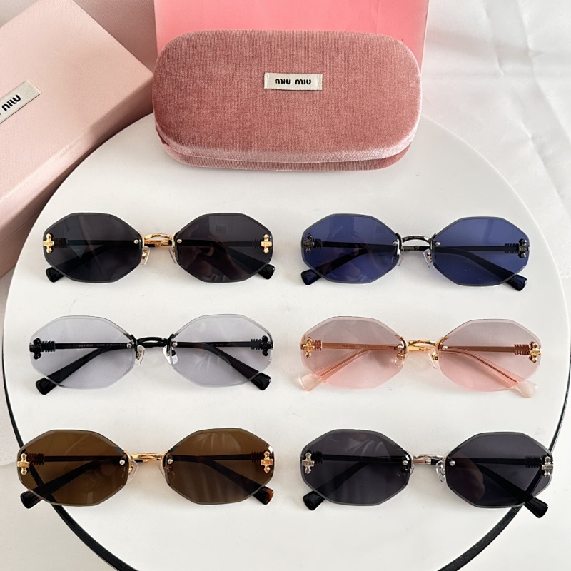 Miumiu MU164AV