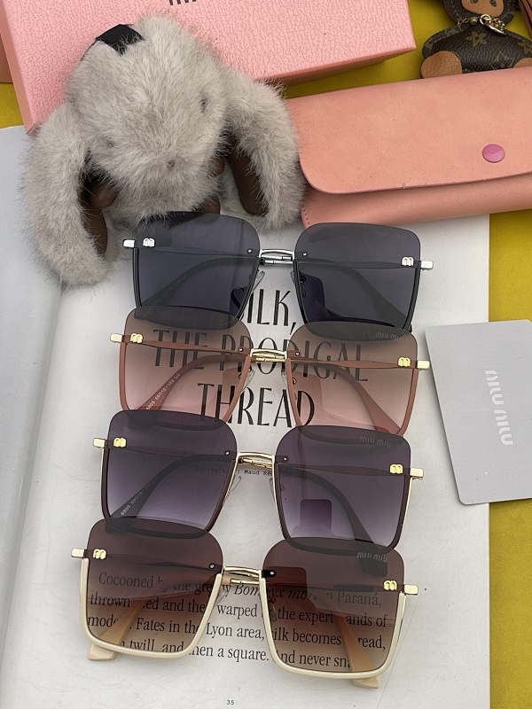 Miumiu P275 M5680-168125138