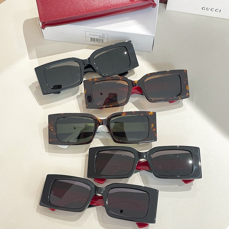 Gucci GG1860S-207751992