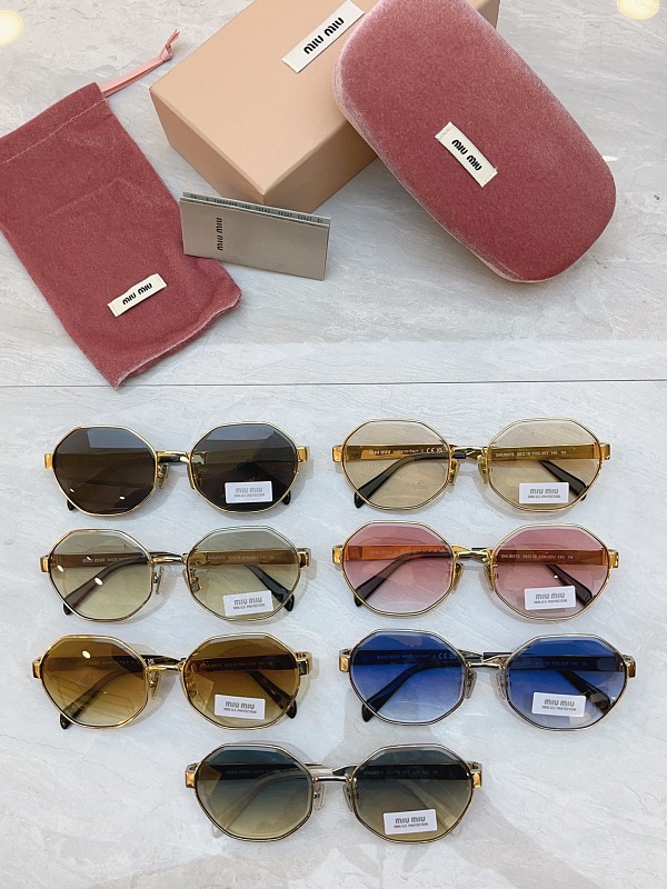 Miumiu SMUB57S