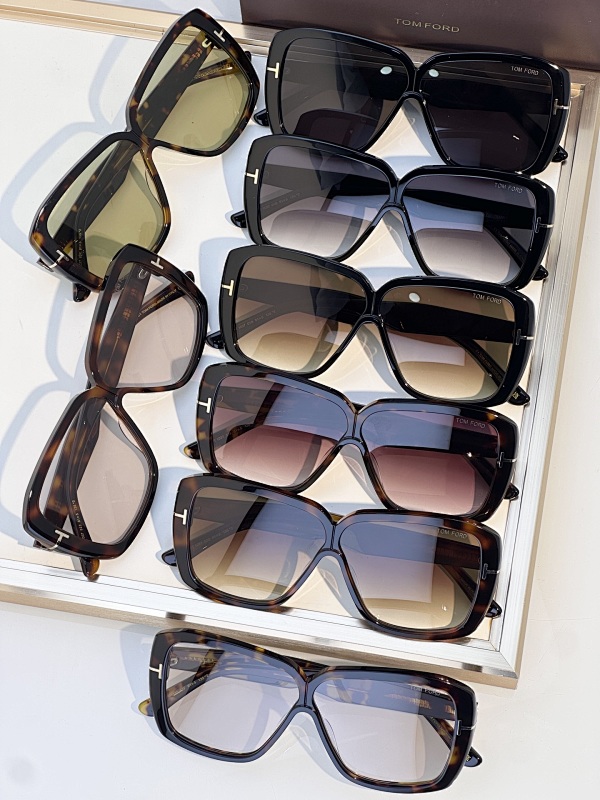 Tom ford FT1037-228905441