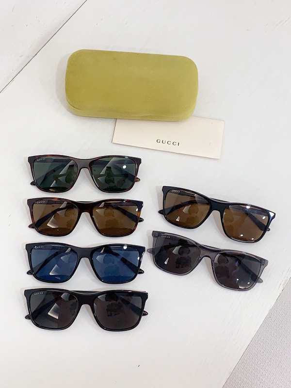 Gucci GG1819S