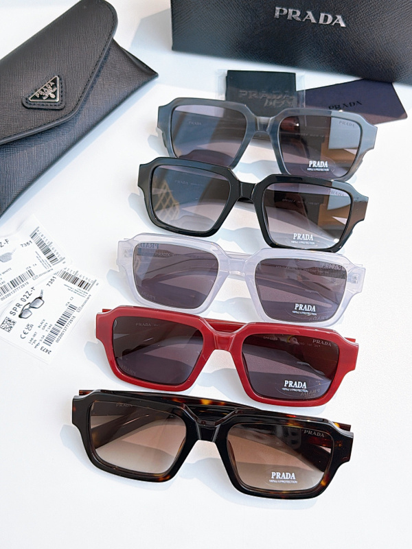 Prada SPR02ZS