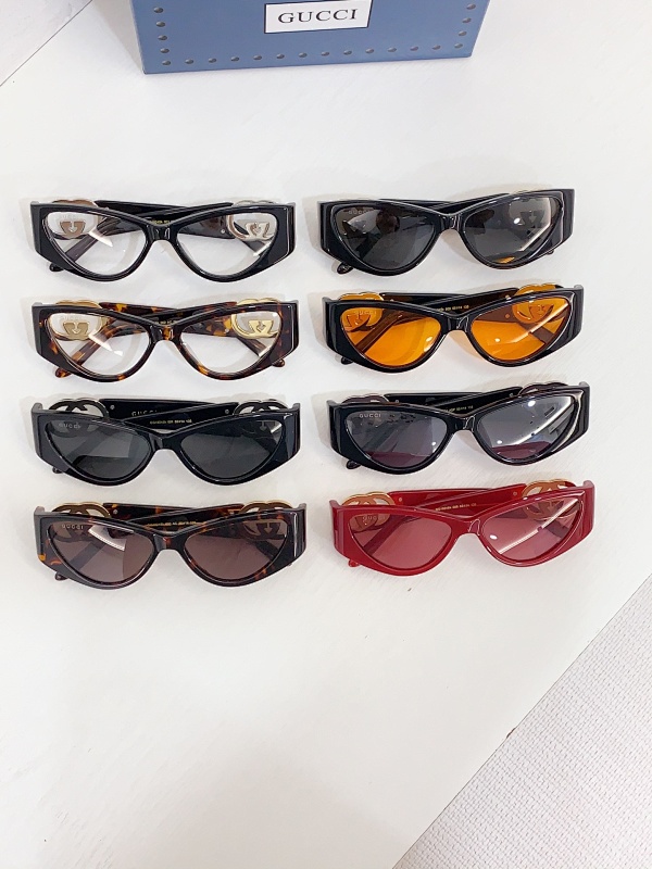 Gucci GG1824S