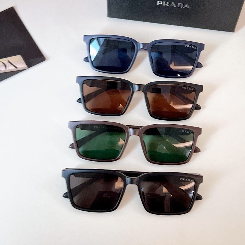 Prada PR82YS