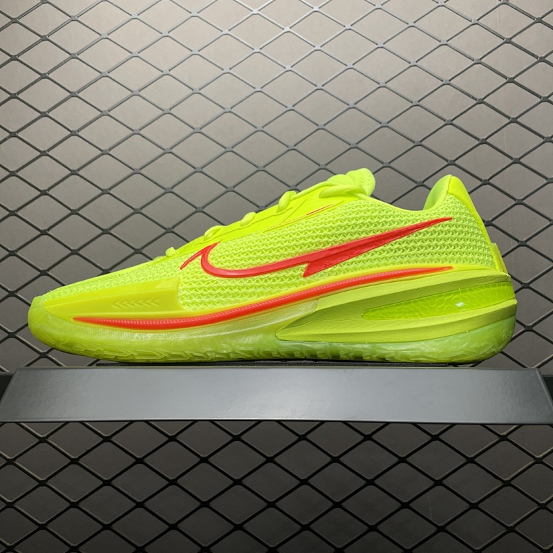 NIKE IM2130-700