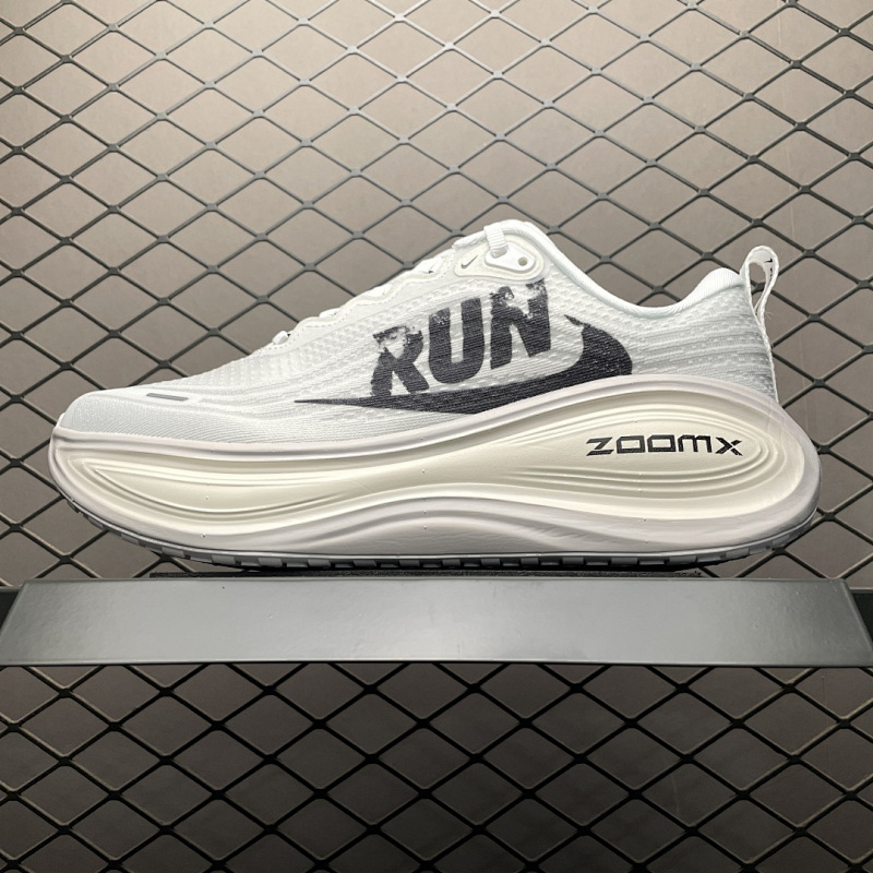 NIKE IH2268-100