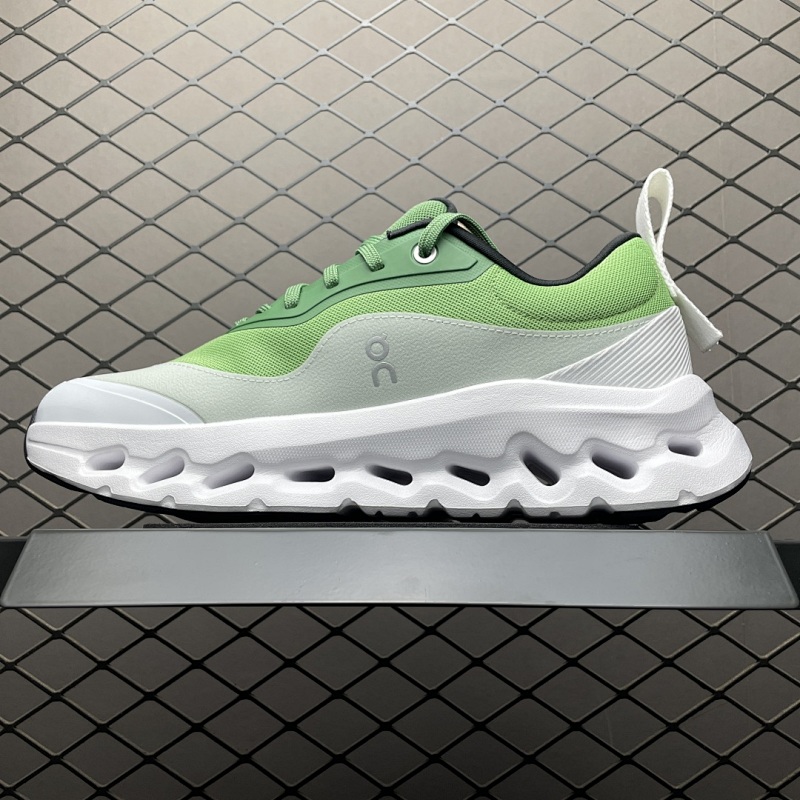 On Cloud USD OG L929282X17-4102 tilt
