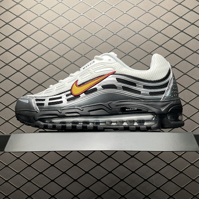 NIKE IM6647-030