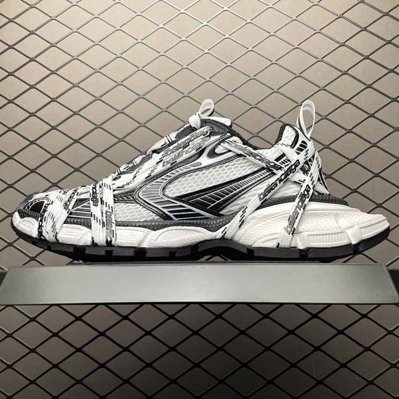 Balenciaga USD90-195996861
