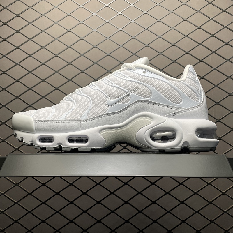 NIKE TN604133-139
