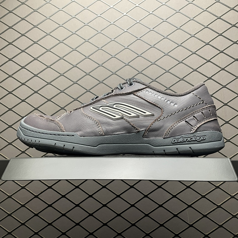 BALENCIAGA841765-228570917
