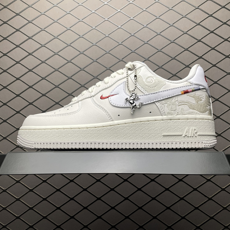 NIKE IQ1119-011-222114525