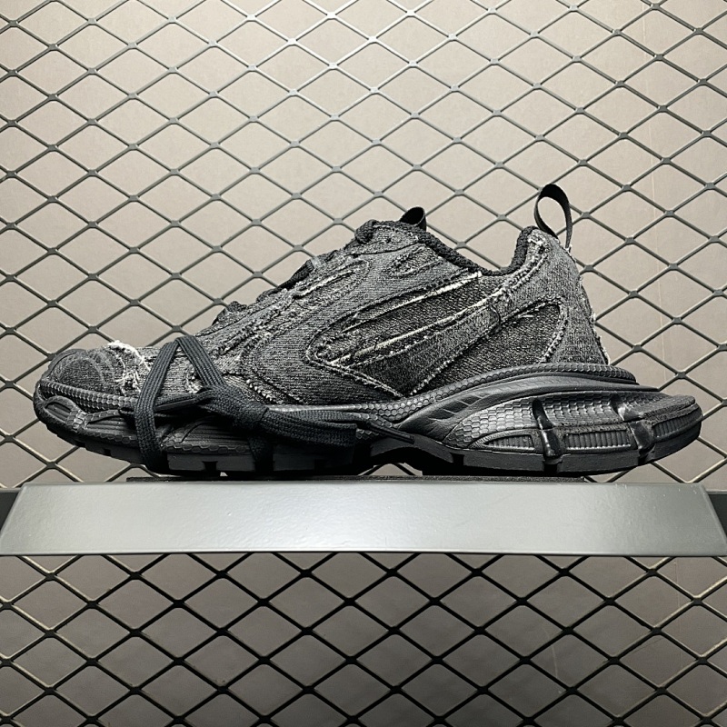 Balenciaga USD72-209208520