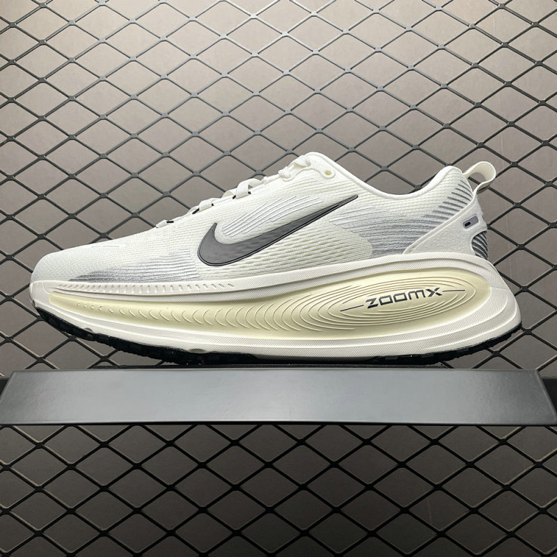 NIKE HM6803-101-197022008