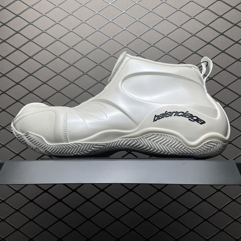 Balenciaga USD116-216322315