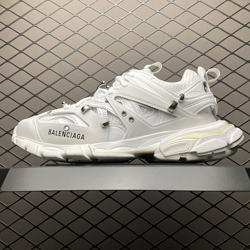 Balenciaga USD100-223518727