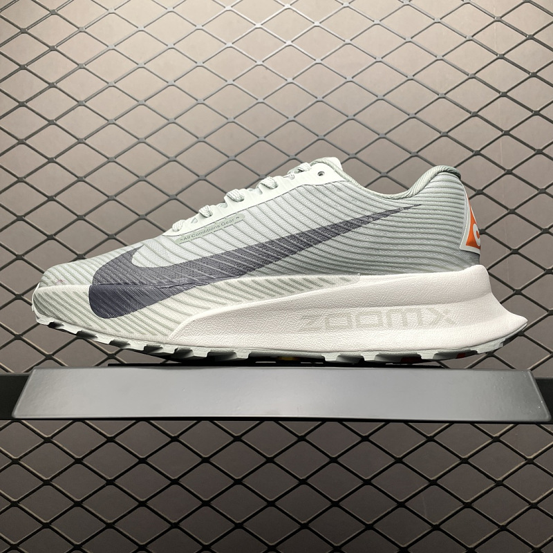NIKE HF5668-003