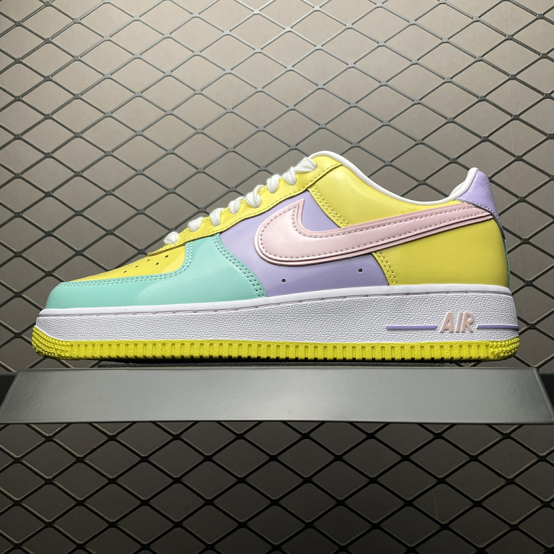 NIKE IQ9706-701