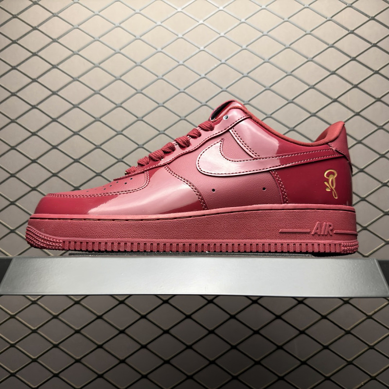 NIKE IO9970-638-236703970