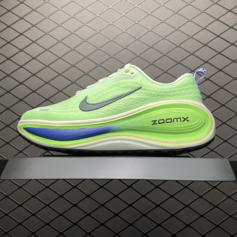NIKE HV8150-702