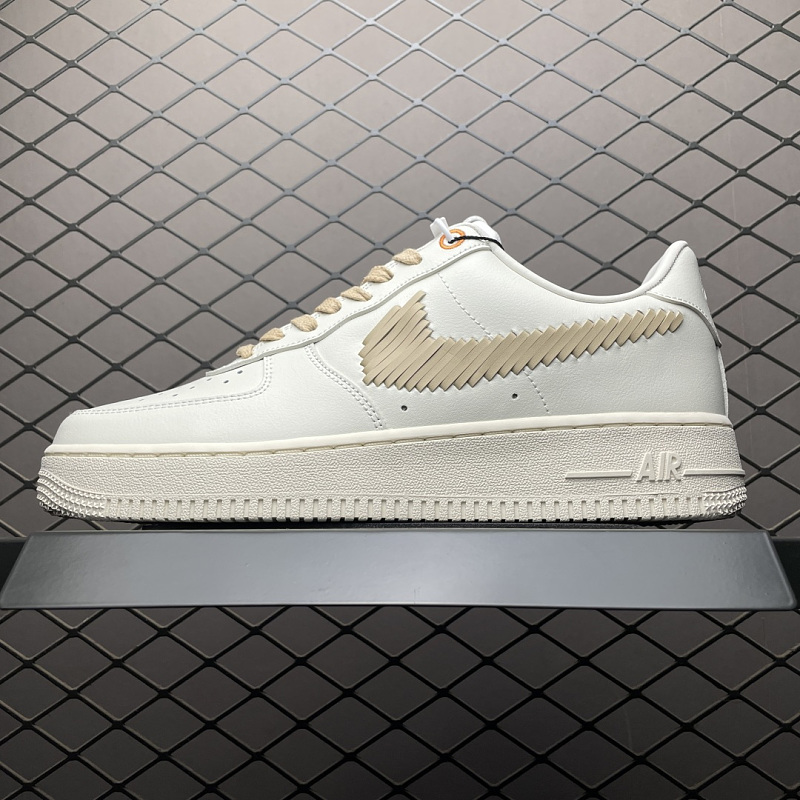 NIKE IR7011-121