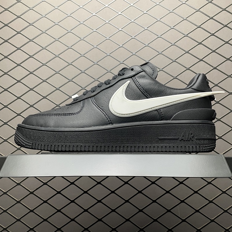 NIKE DV3464-001