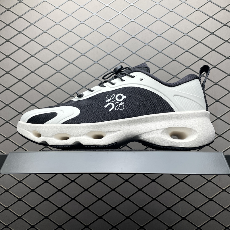 On Cloud USD66-224321503