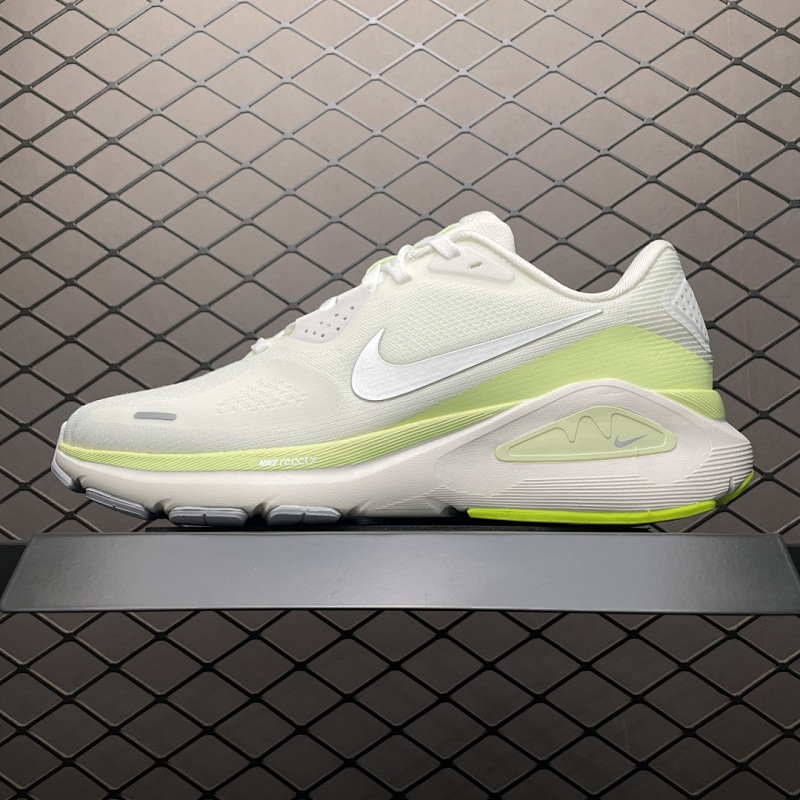 NIKE STRUCTURE26-209979672