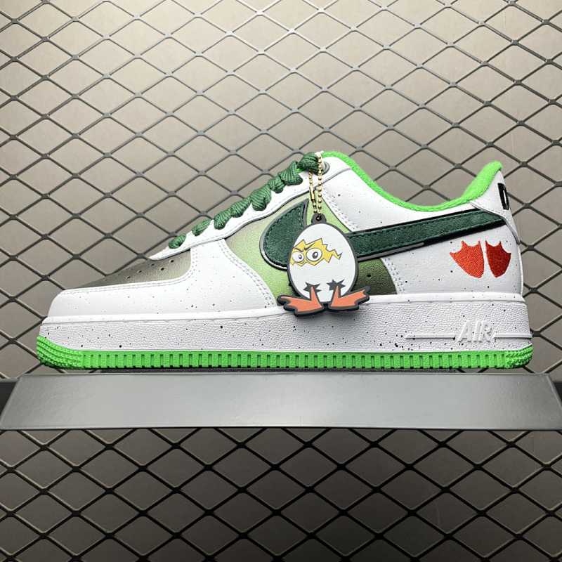 NIKE IU7613-100