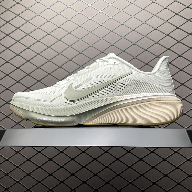 NIKE PEGASUS42-240409744
