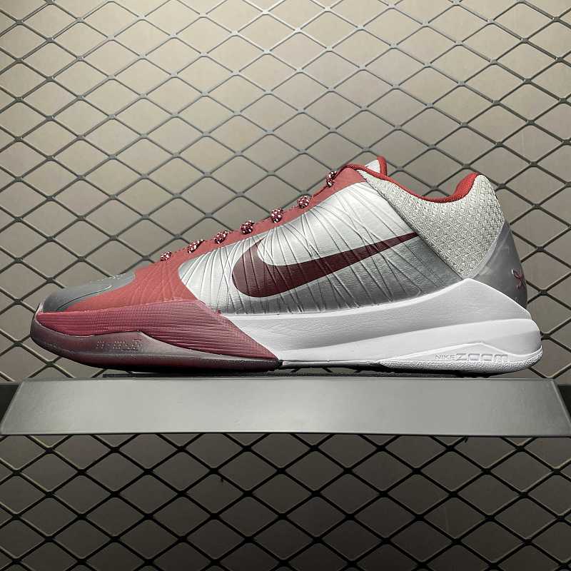 NIKE IM0557-001