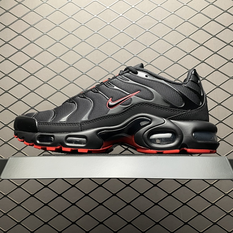 NIKE IM4868-010