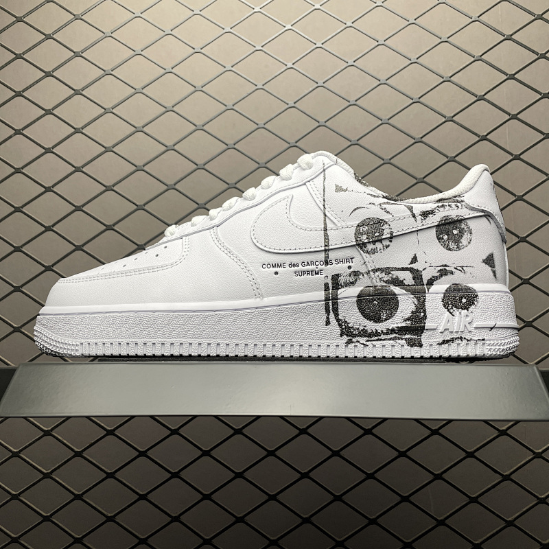 NIKE OG923044-100