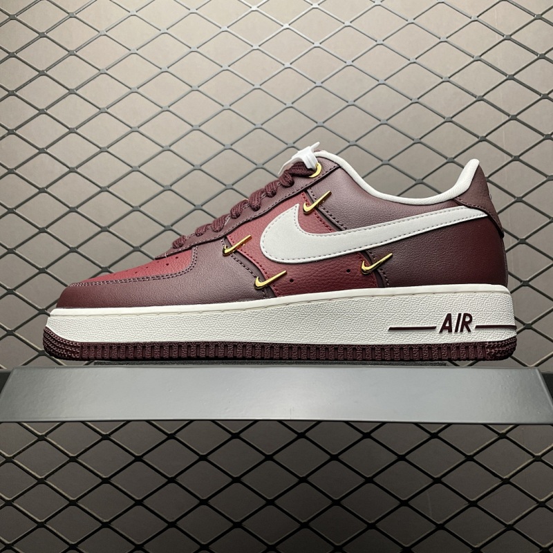 NIKE IR0485-611