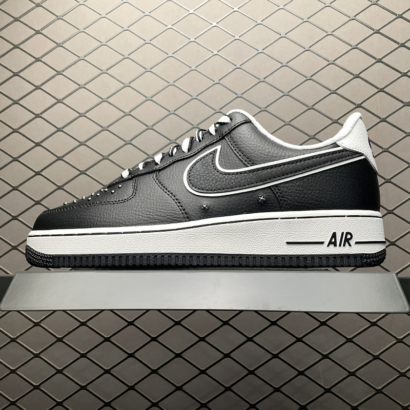 NIKE IM6643-010