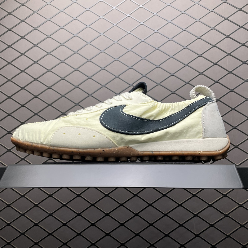 NIKE HV8547-700