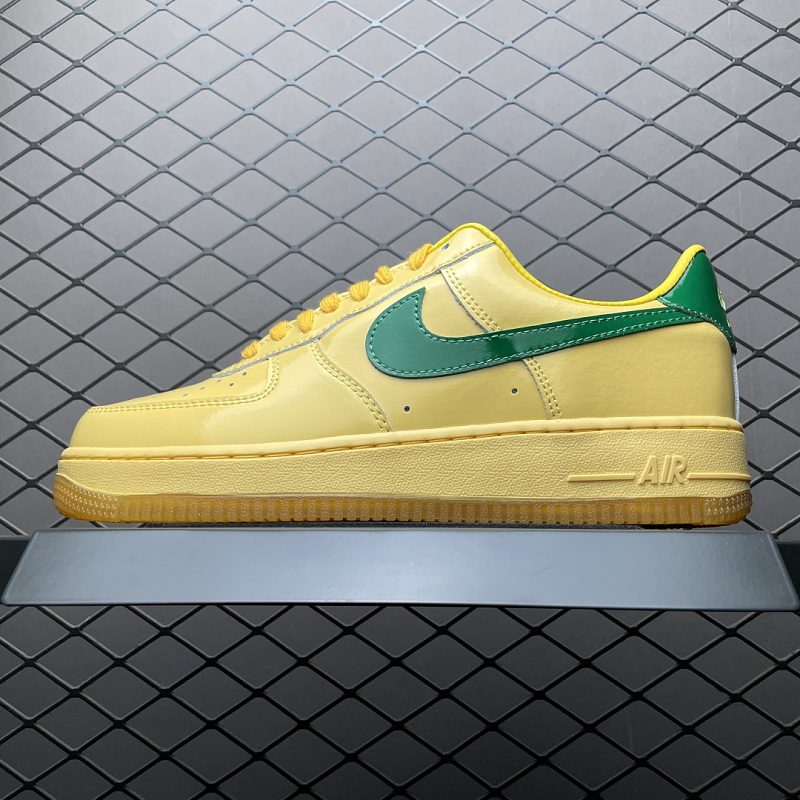 NIKE IO4489-700-236332838