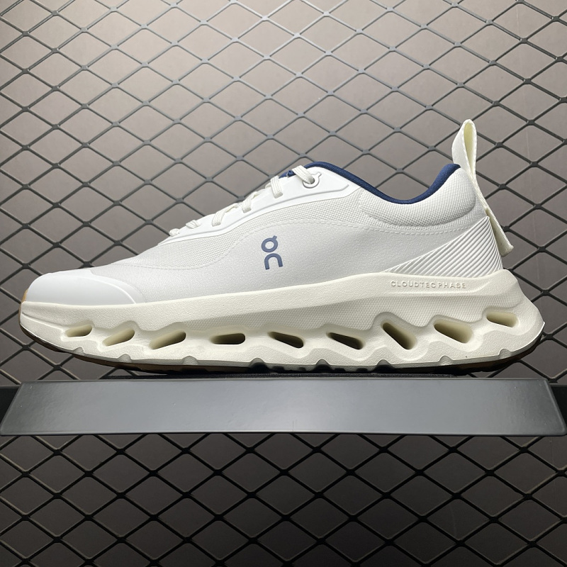 On Cloud USD OG Loewe tilt