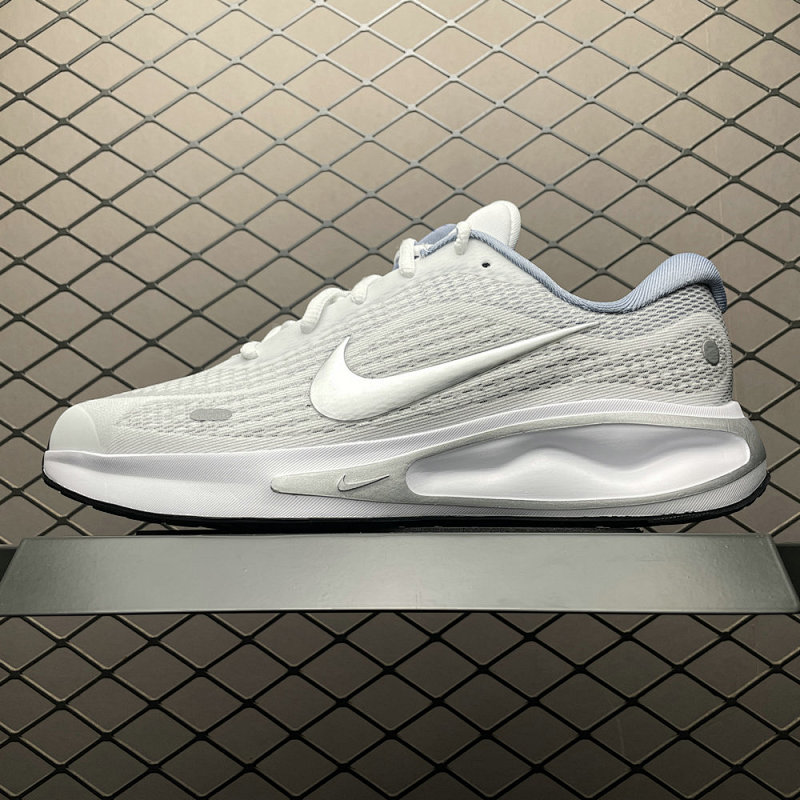 NIKE FN0228-104-193380262