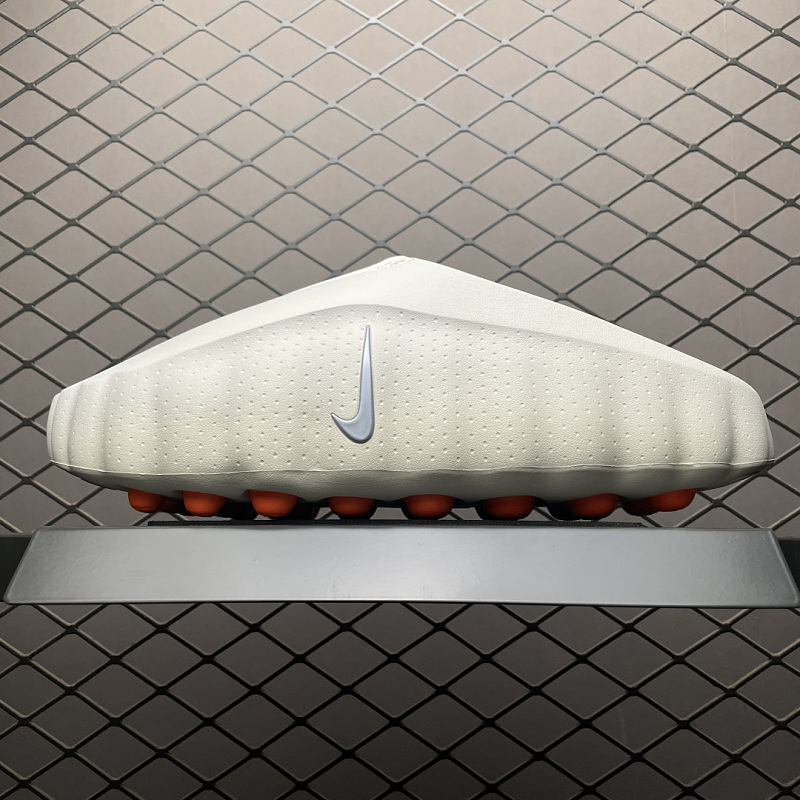 NIKE HQ4307-002