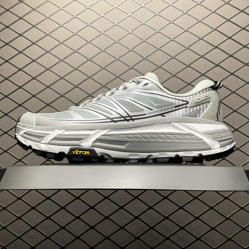 Hoka US40