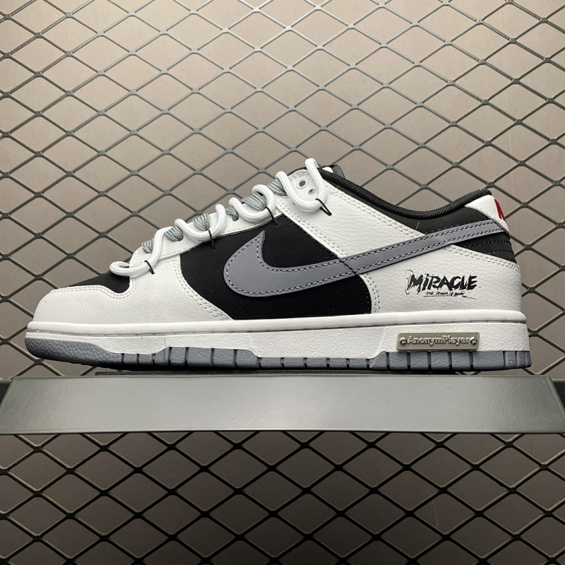 NIKE WG0716-152