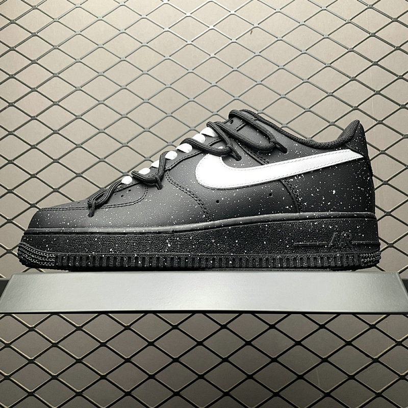 NIKE ZH0316-090