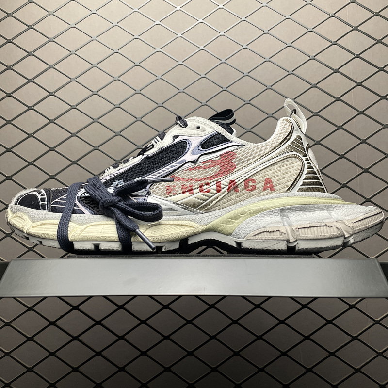 Balenciaga USD76-223518611