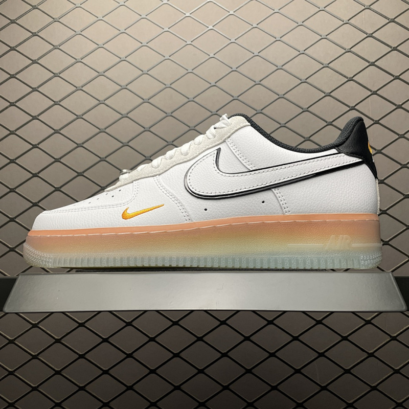 NIKE IQ0228-100